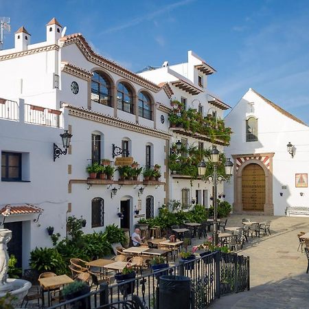 Canillas de Albaida Posada La Plaza מראה חיצוני תמונה